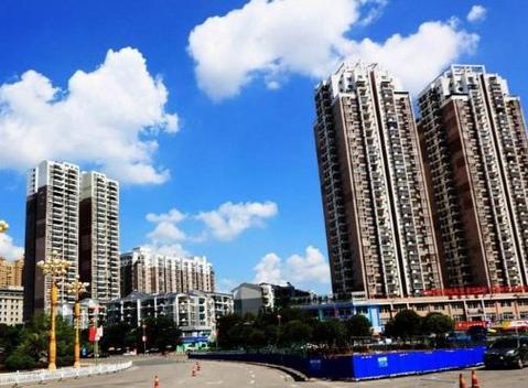 给你1000万,你会投资"房产"还是"工厂"?房价走向就在答案里